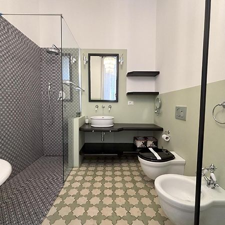 Dada Aparthotel Trieste Bagian luar foto