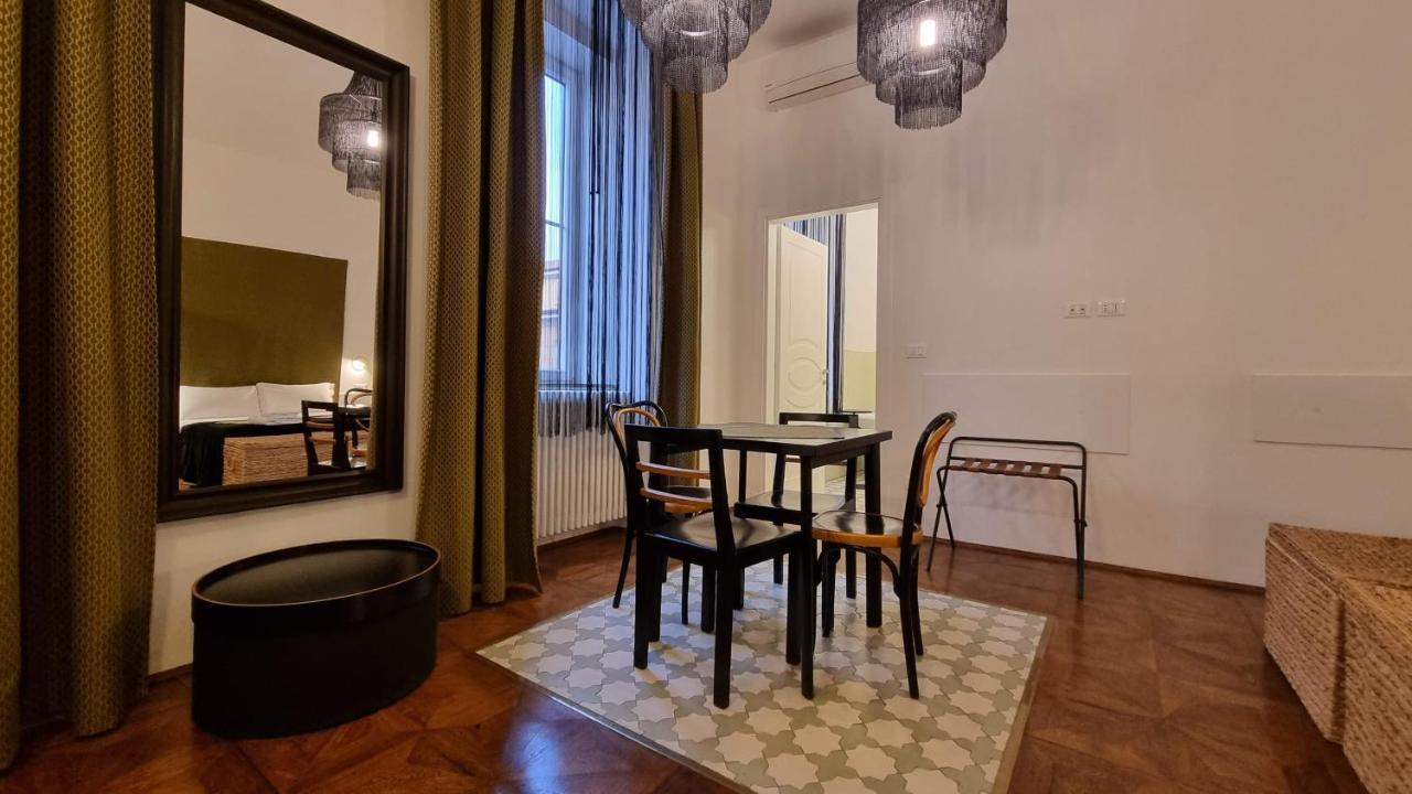 Dada Aparthotel Trieste Bagian luar foto