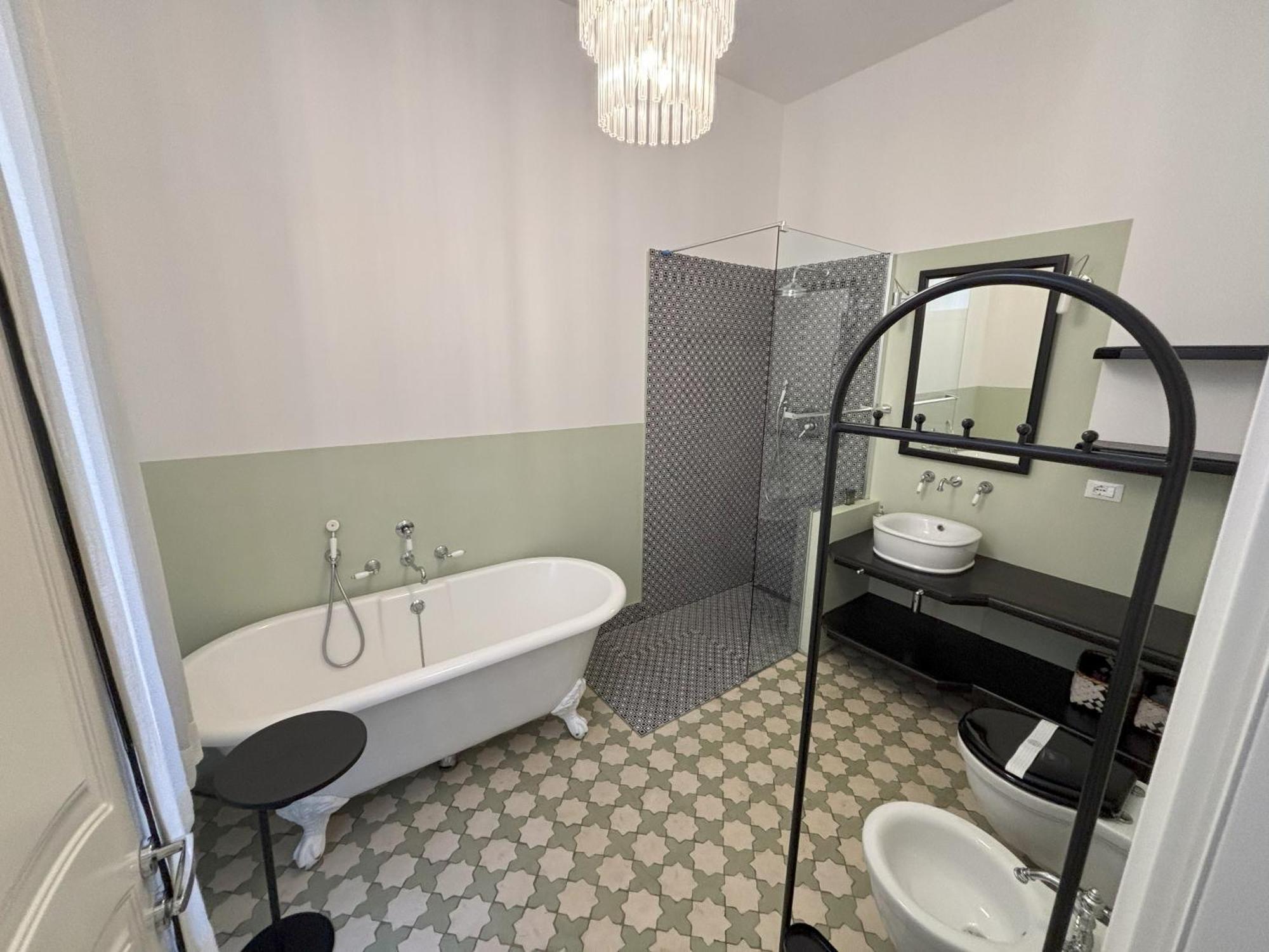 Dada Aparthotel Trieste Bagian luar foto